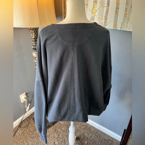 AMERICAN TAKE BLACK OVERSIZED SWEATSHIRT SIZE XL - Picture 3 of 4